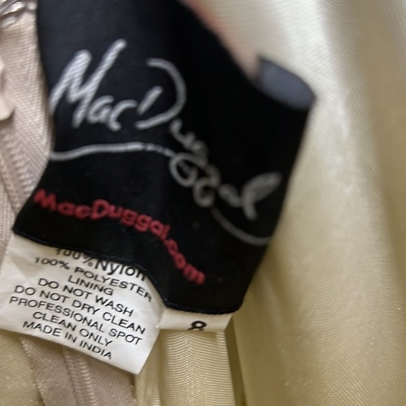 Mac Duggal 5394 NWOT Geometric Embellished Crystal Drop V-Neck Gown - Picture 9 of 10